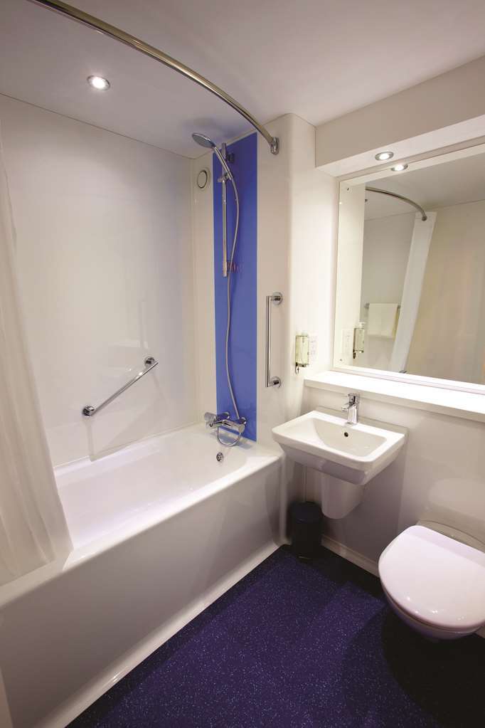 Travelodge Kingston Upon Thames Central Londyn Pokój zdjęcie